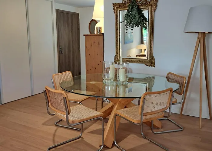 Bright And Stylish In Center 2 Bedrooms Hébergement de vacances