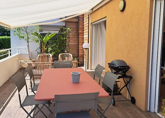 Hébergement de vacances Bright And Stylish In Center 2 Bedrooms Antibes