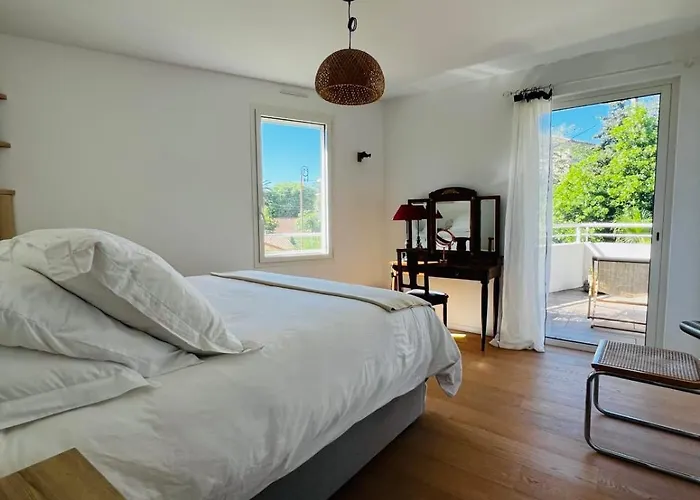 Hébergement de vacances Bright And Stylish In Center 2 Bedrooms Antibes